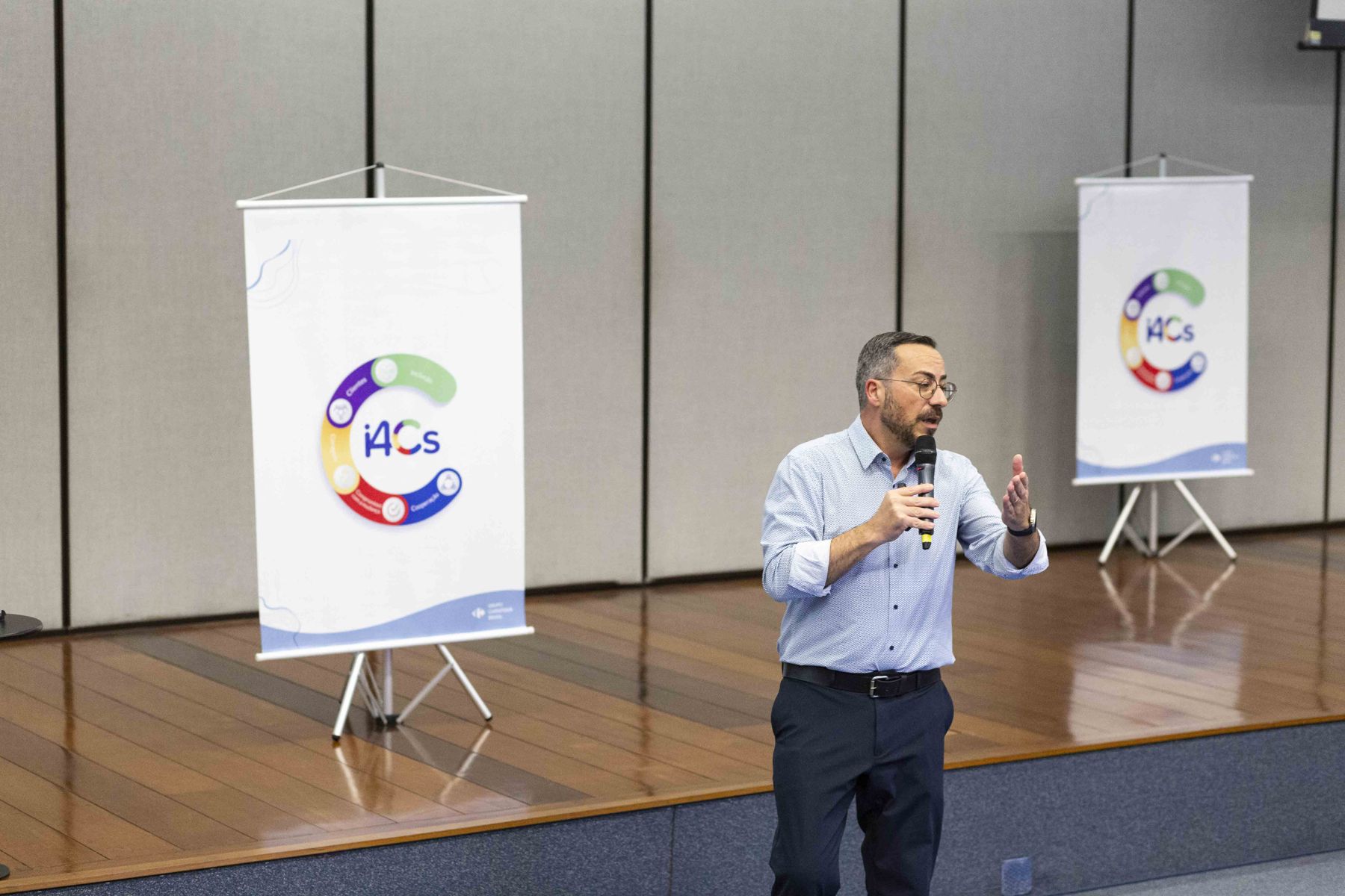 Kiko Campos conduz a aplicação do i4Cs com líderes, 2023