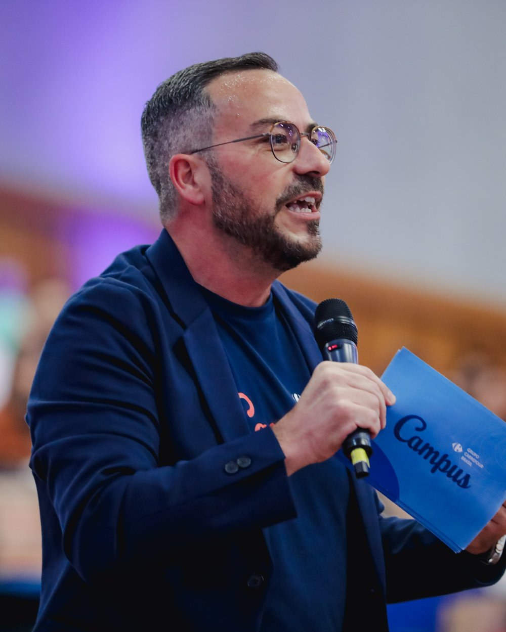 Kiko Campos em palestra